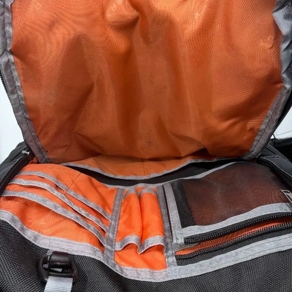 EVERKI Black Atlas 17.3 Travel Backpack